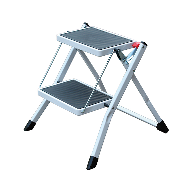 Escalera de acero plegable para el hogar