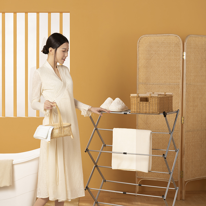 Tendedero de ropa tipo torre plegable retráctil